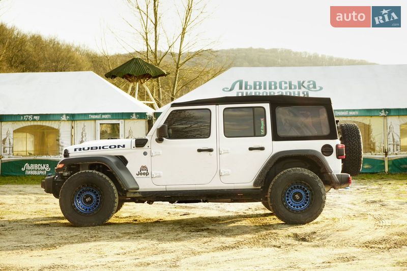 Внедорожник / Кроссовер Jeep Wrangler 2024 в Ужгороде