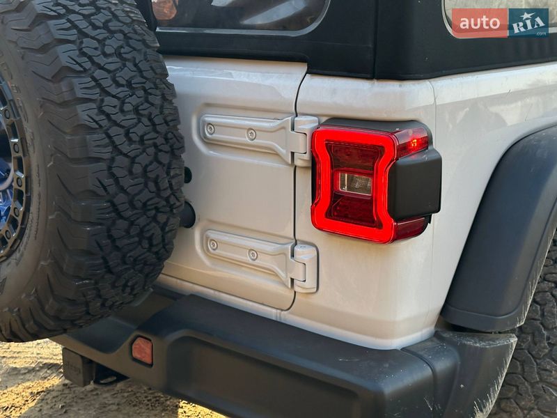 Внедорожник / Кроссовер Jeep Wrangler 2024 в Ужгороде