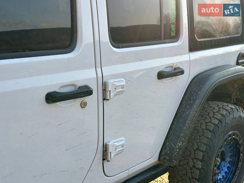 Внедорожник / Кроссовер Jeep Wrangler 2024 в Ужгороде