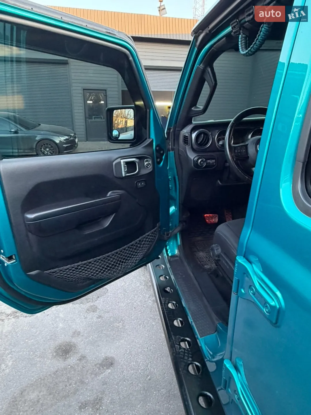 2020 Jeep Wrangler - мініатюра 12