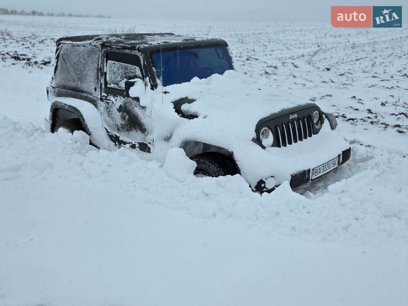 Позашляховик / Кросовер Jeep Wrangler 2013 в Кропивницькому