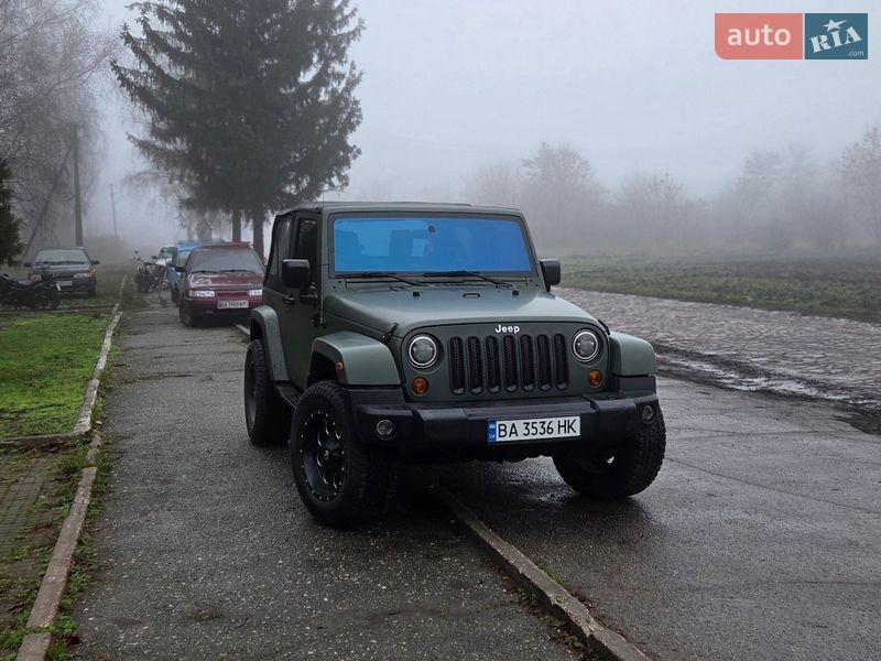 Позашляховик / Кросовер Jeep Wrangler 2013 в Кропивницькому