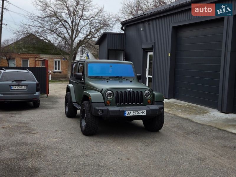 Позашляховик / Кросовер Jeep Wrangler 2013 в Кропивницькому