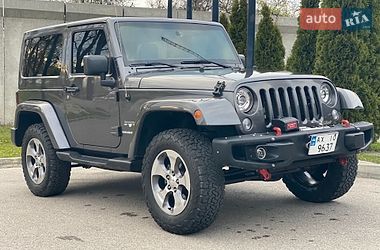 Позашляховик / Кросовер Jeep Wrangler 2016 в Харкові