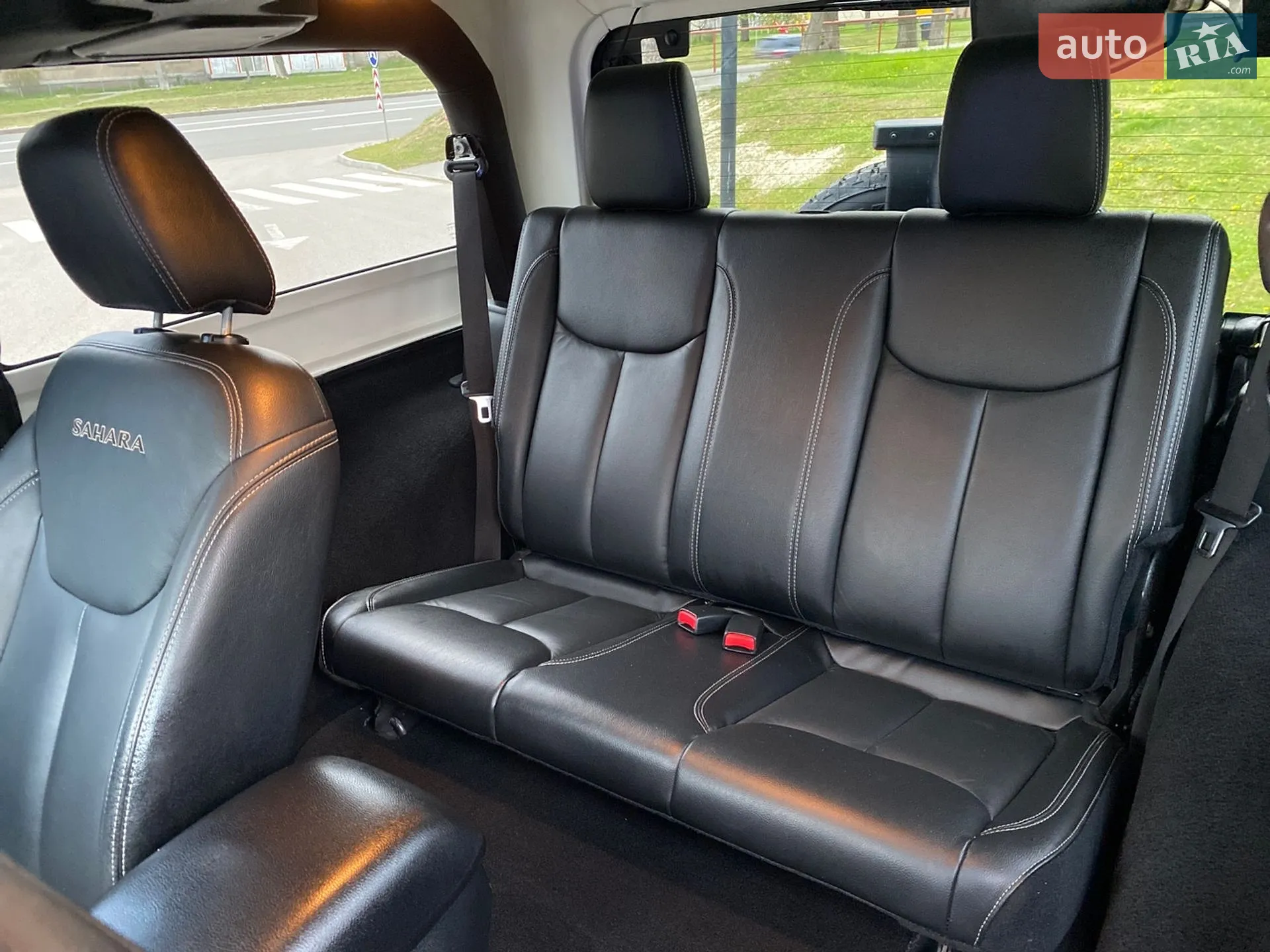 2016 Jeep Wrangler - мініатюра 10