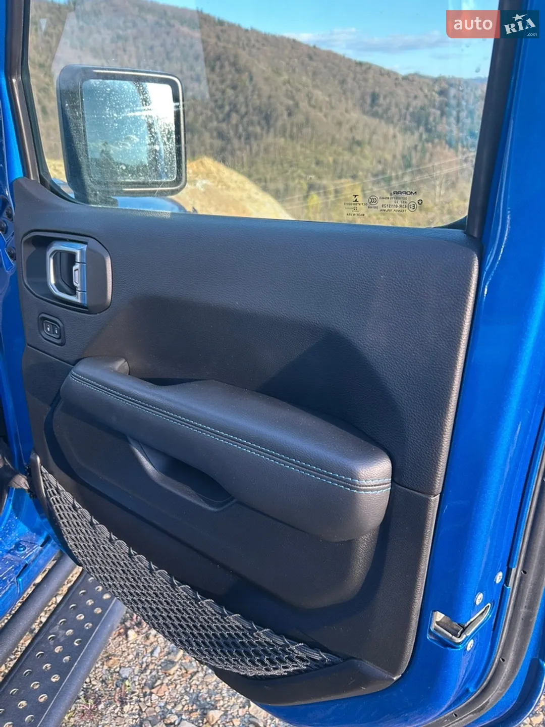 2022 Jeep Wrangler - мініатюра 17