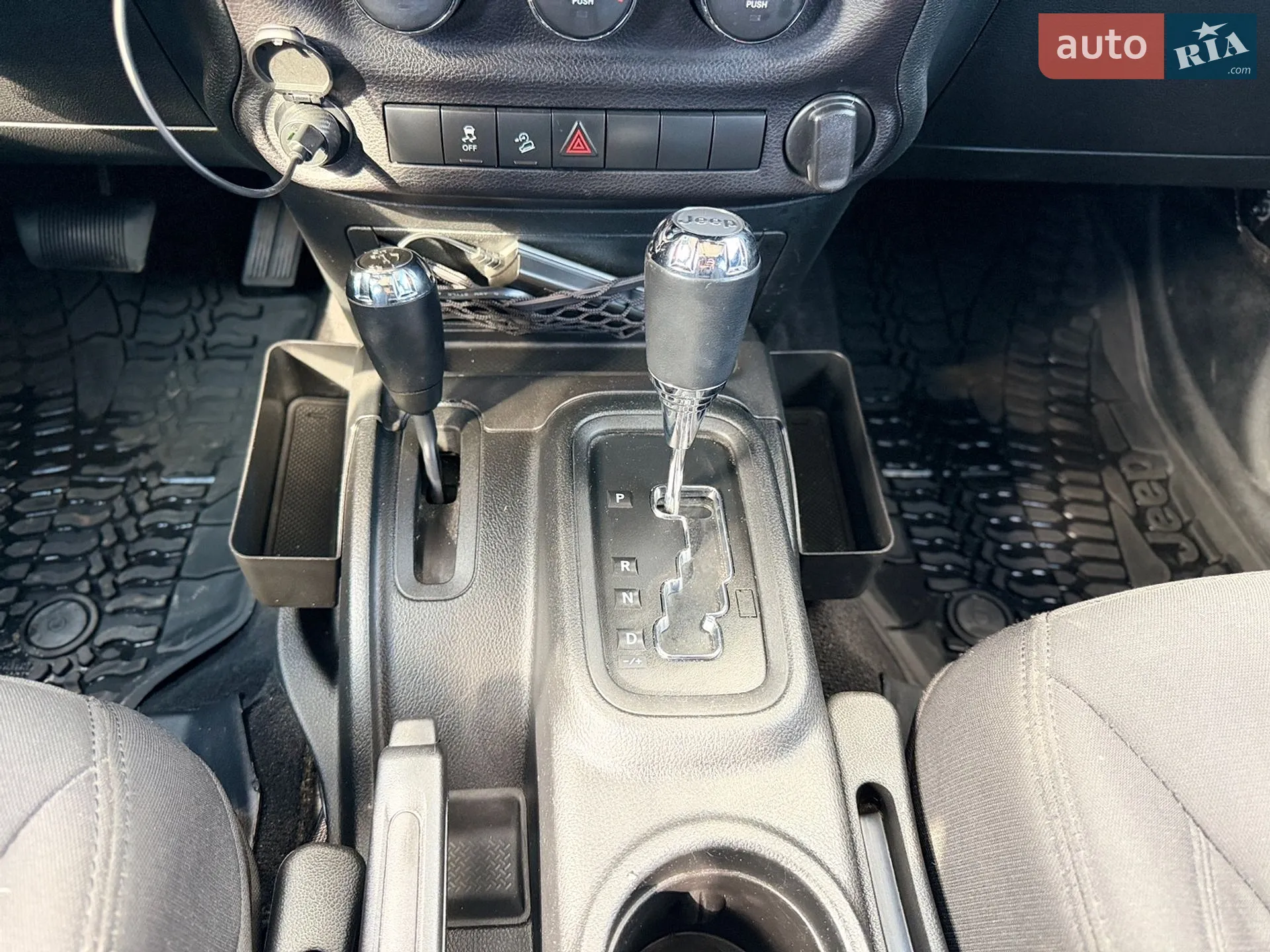 2016 Jeep Wrangler - мініатюра 14