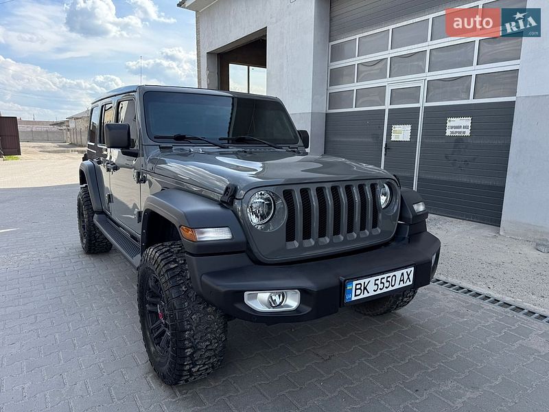 Внедорожник / Кроссовер Jeep Wrangler 2022 в Сарнах