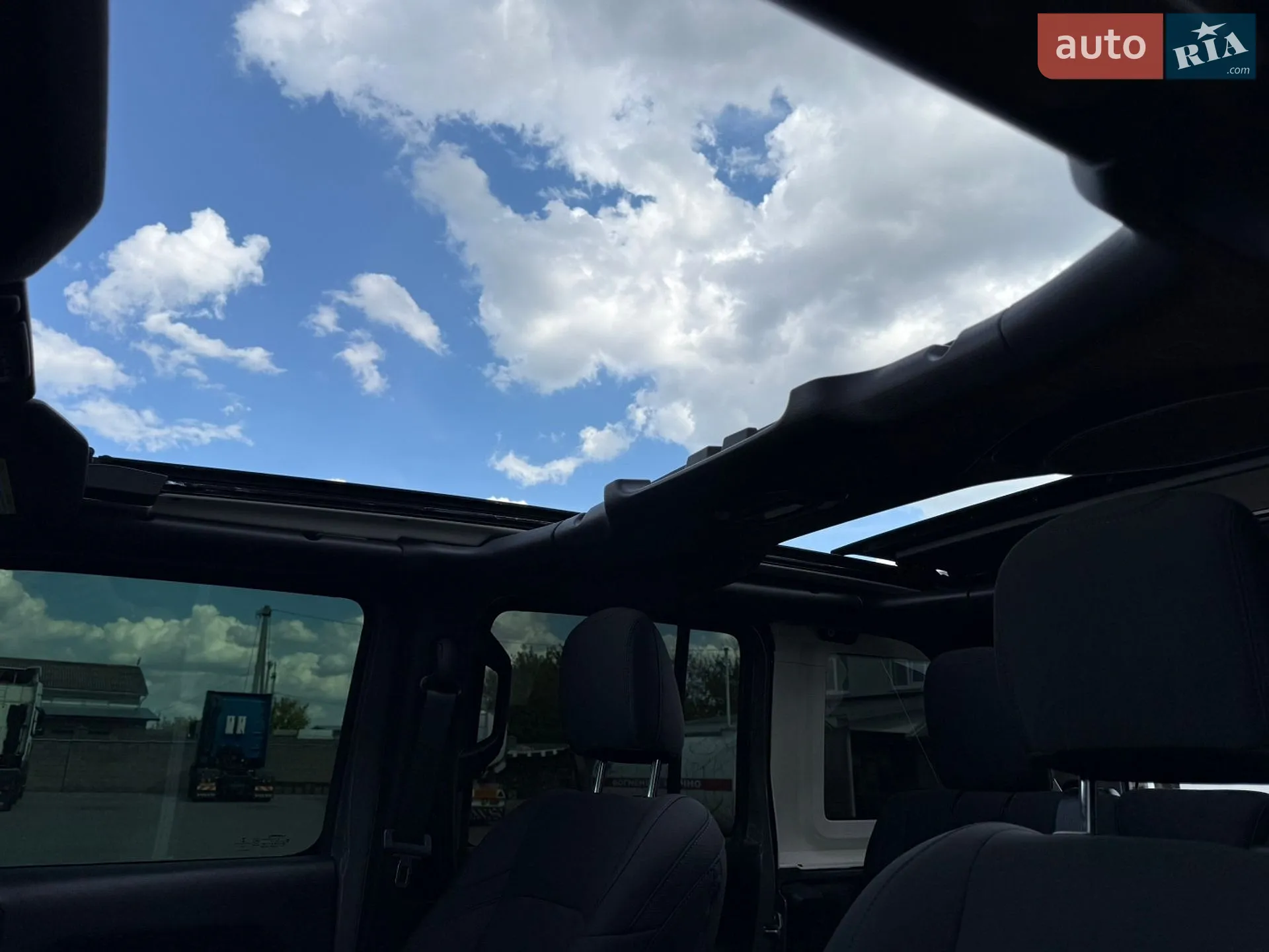 2022 Jeep Wrangler - мініатюра 16