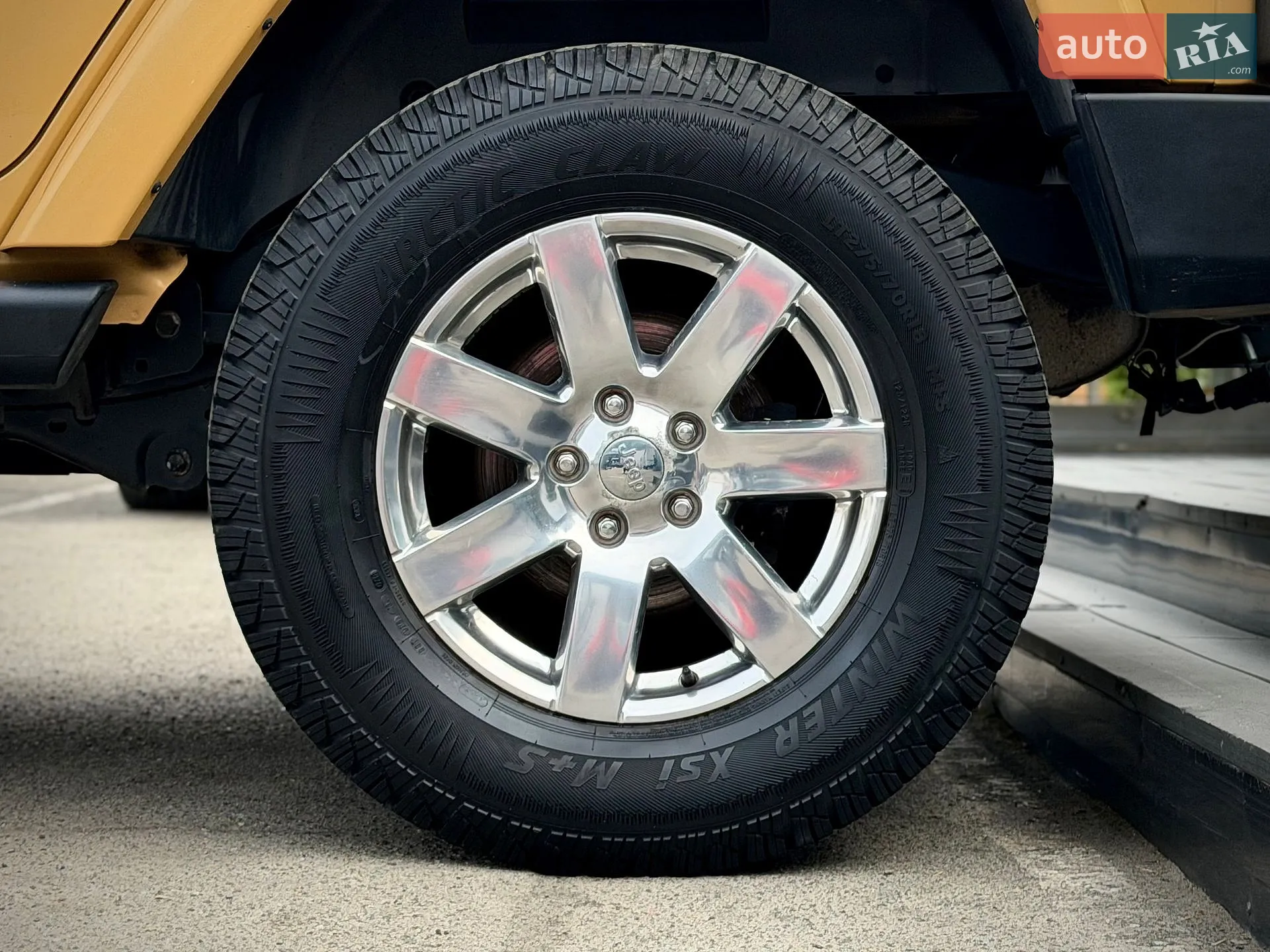2013 Jeep Wrangler - мініатюра 15