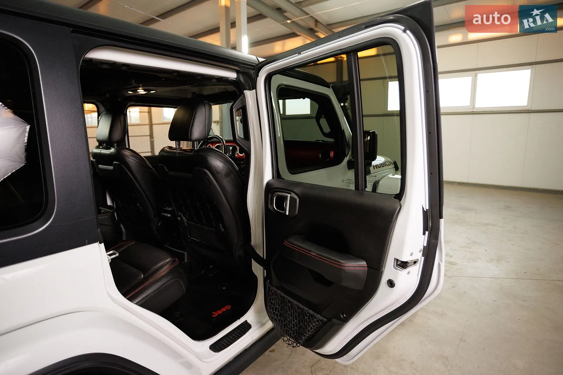 2020 Jeep Wrangler - мініатюра 39