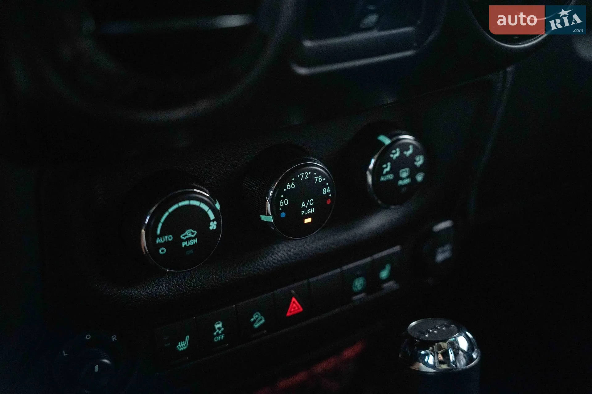 2017 Jeep Wrangler - мініатюра 38