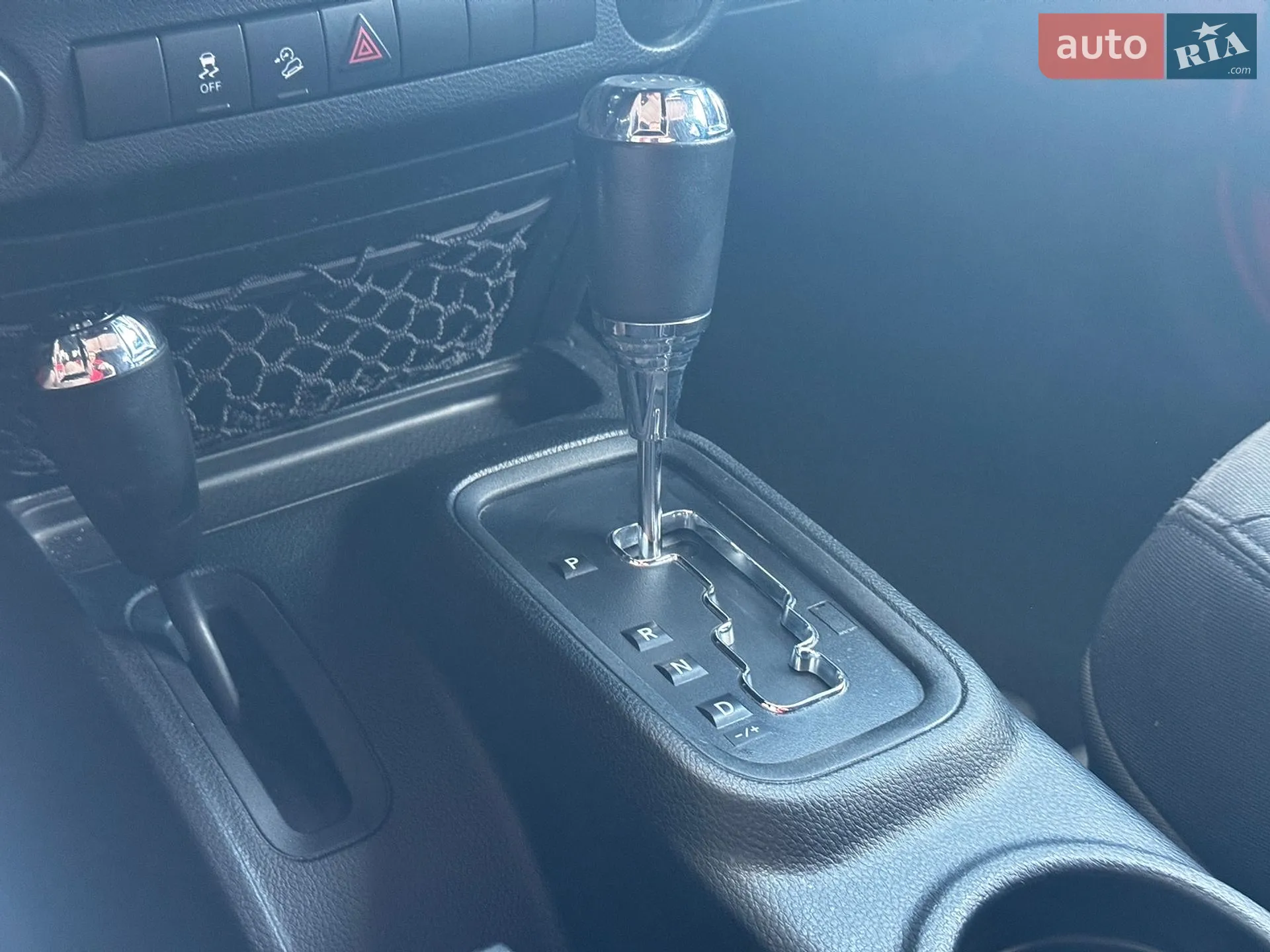 2016 Jeep Wrangler - мініатюра 33