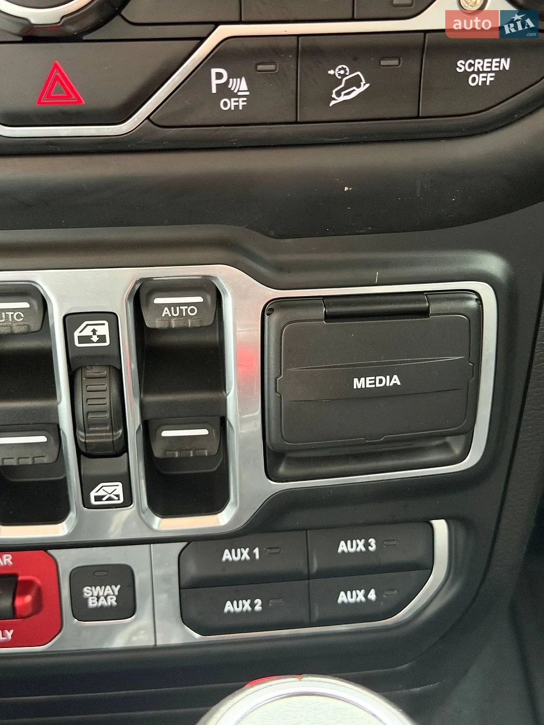 2018 Jeep Wrangler - мініатюра 73