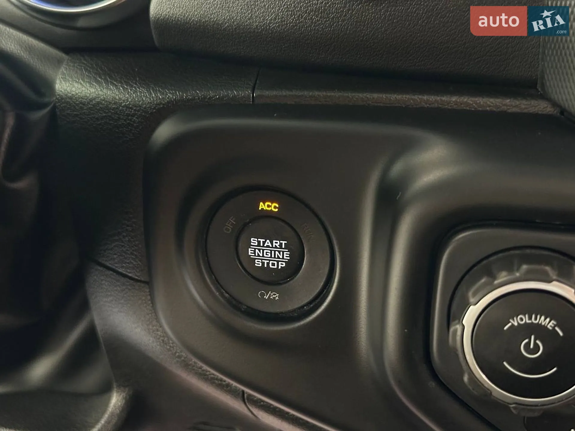 2022 Jeep Wrangler - мініатюра 27