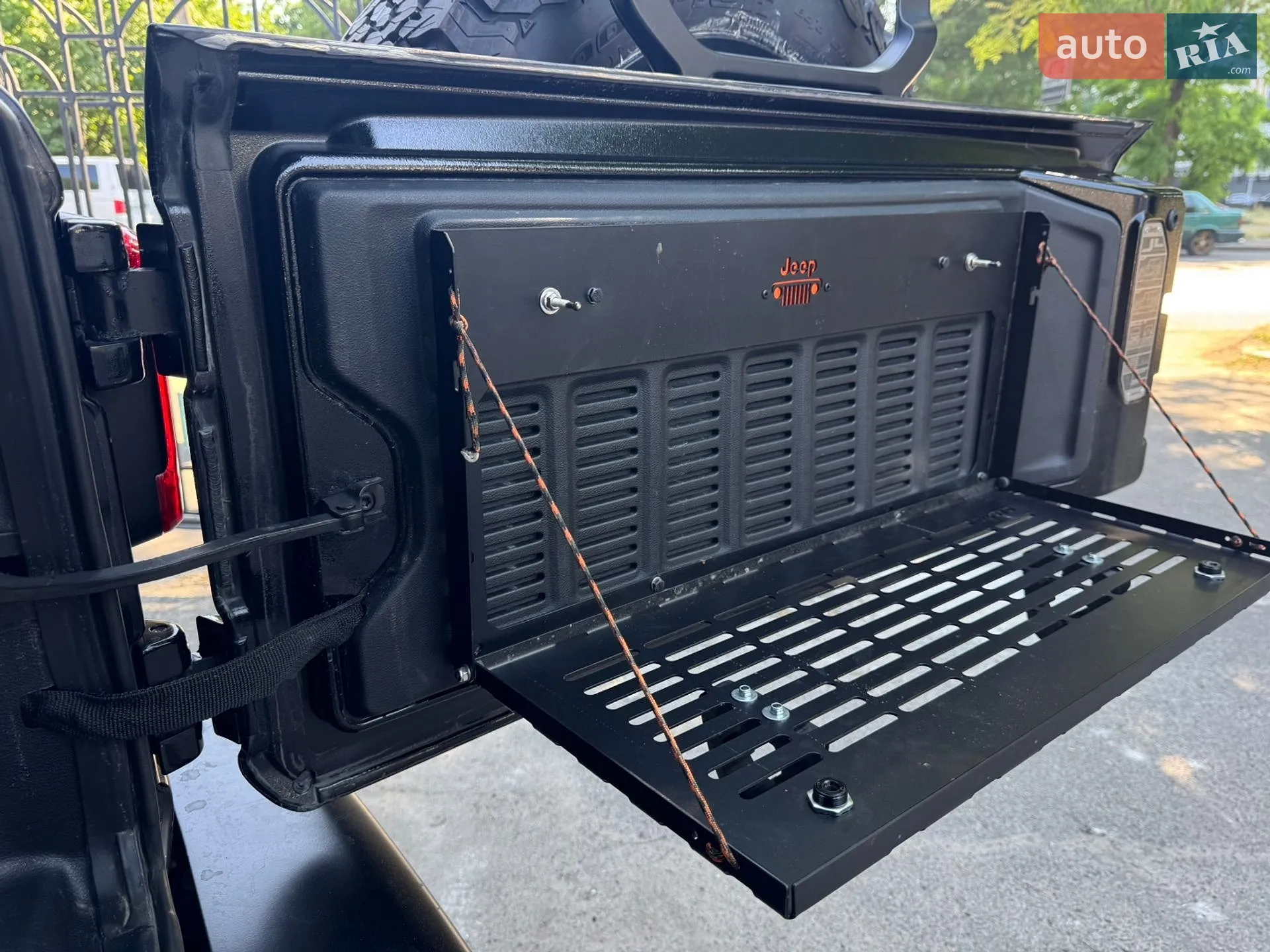 2021 Jeep Wrangler - мініатюра 24