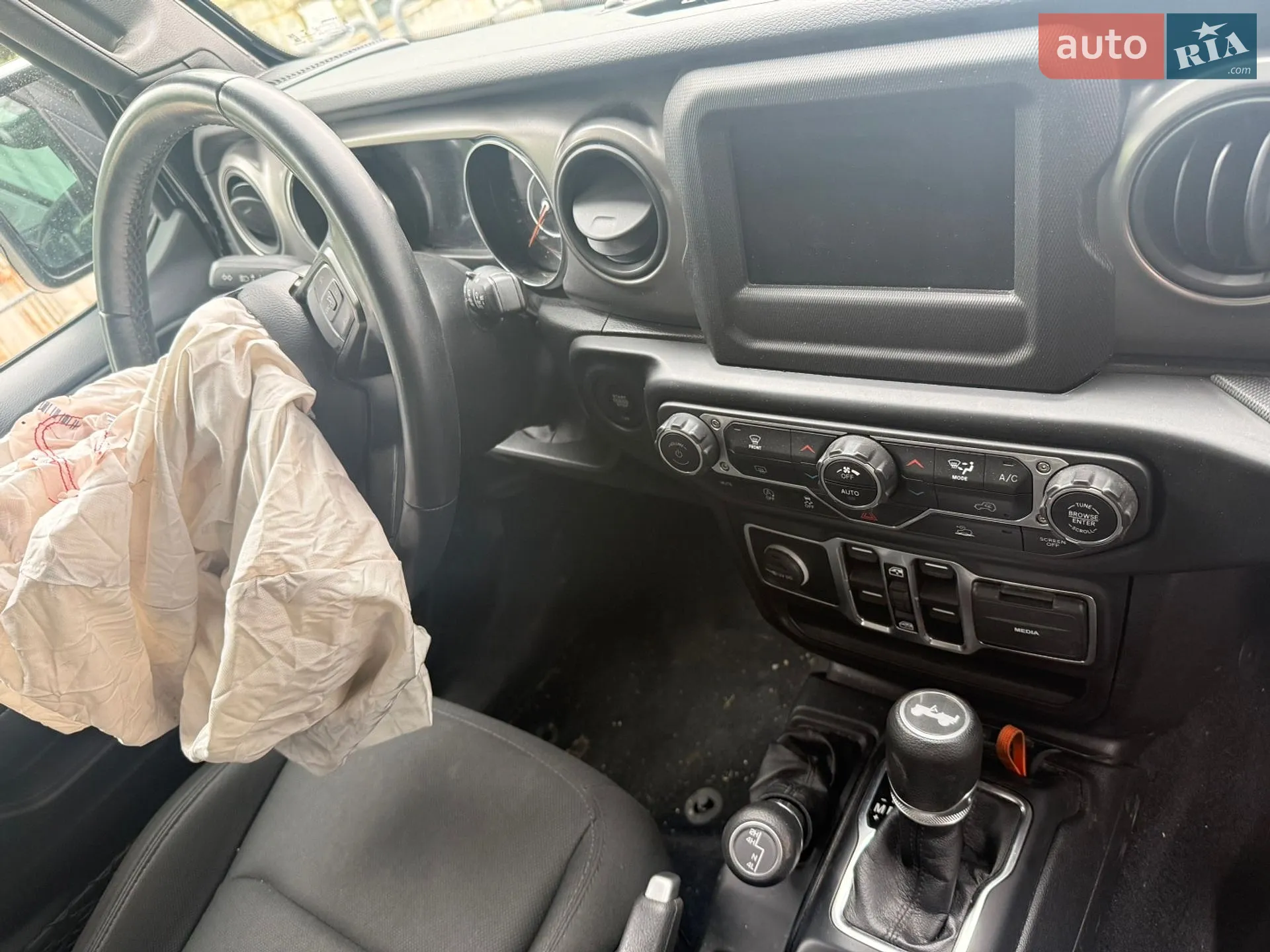 2021 Jeep Wrangler - мініатюра 12
