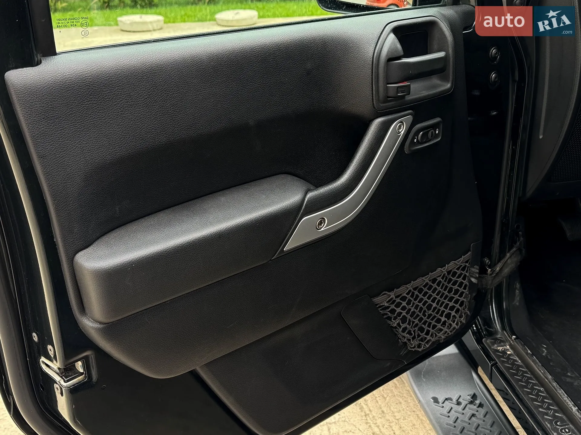 2012 Jeep Wrangler - мініатюра 26