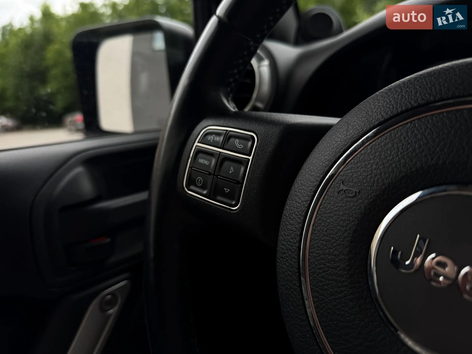 2012 Jeep Wrangler - мініатюра 18