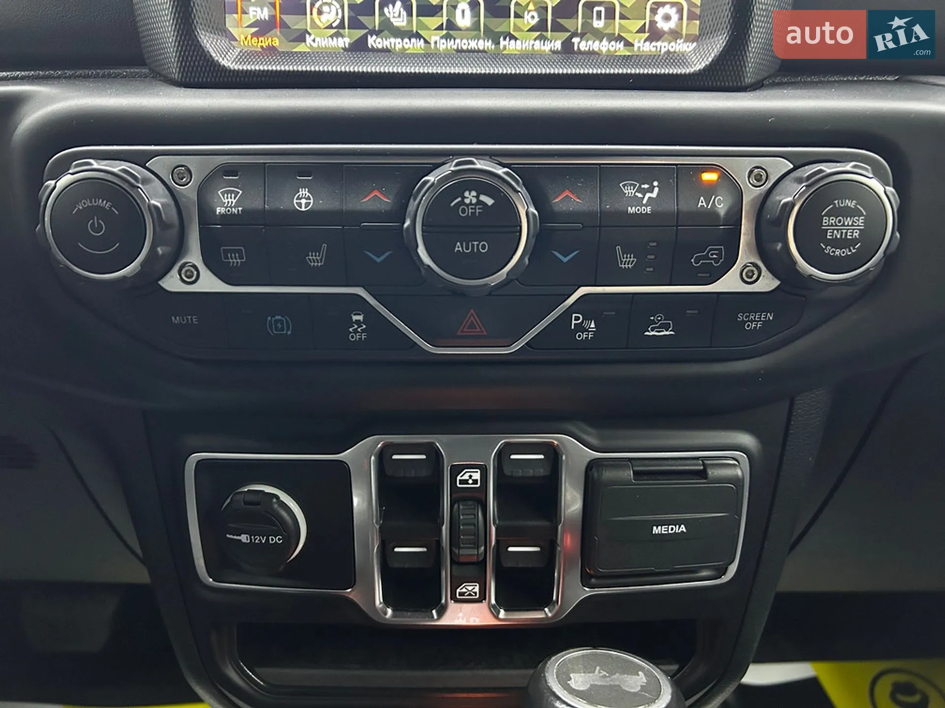 2021 Jeep Wrangler - мініатюра 24