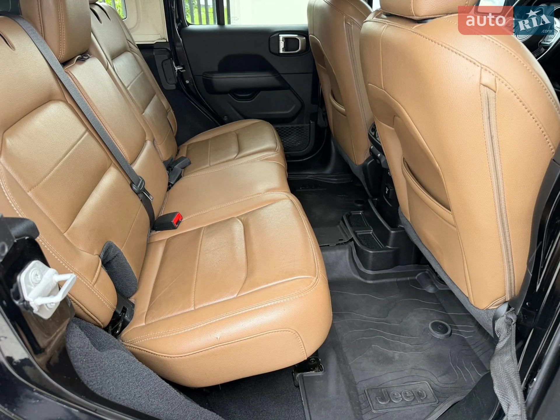2020 Jeep Wrangler - мініатюра 24