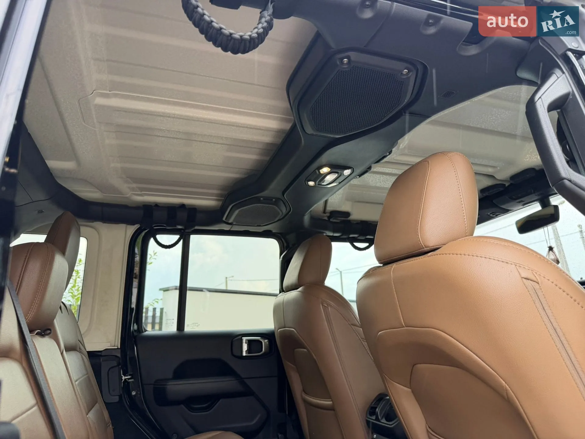 2020 Jeep Wrangler - мініатюра 26