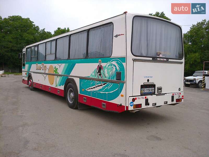 Туристический / Междугородний автобус Jelcz PR110 1988 в Чорткове