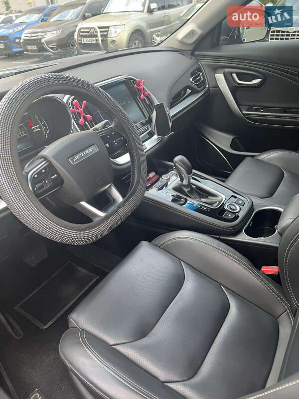 Внедорожник / Кроссовер Jetour X70 2021 в Киеве