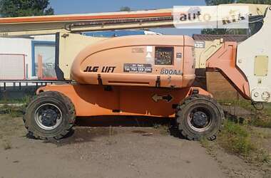 Підйомник JLG 800 AJ 2001 в Нововолинську