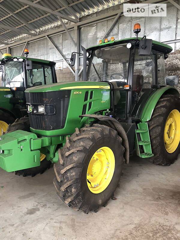 John Deere 6110 John Deere 6110B