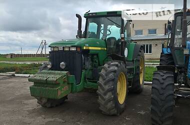 Трактор сельскохозяйственный John Deere 8200 2000 в Виннице
