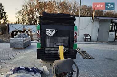 Прибиральна машина Johnston Sweepers 142A101T 2010 в 