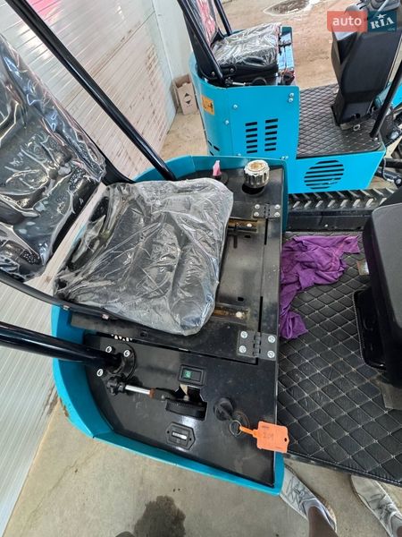 Миниэкскаватор JPC HT12 2024 в Черновцах фото 3 Миниэкскаватор JPC HT12 2024 в Черновцах