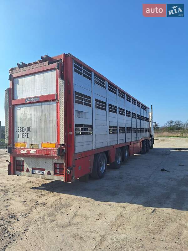Для перевозки животных - полуприцеп Jumbo DO 240 Z3 1995 в Днепре