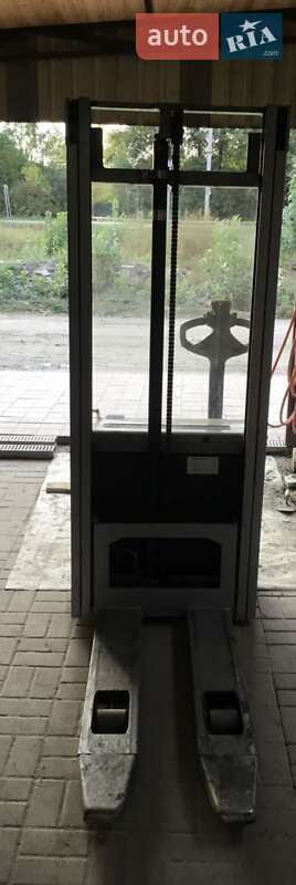 Штабелер Jungheinrich EJC 2005 в Києві