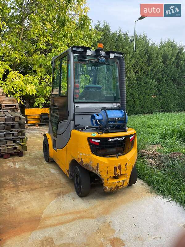 Вилочный погрузчик Jungheinrich TFG 2018 в Ужгороде фото Вилочный погрузчик Jungheinrich TFG 2018 в Ужгороде