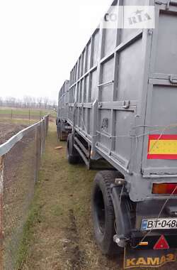 Зерновоз КамАЗ 53212 1990 в Драбове