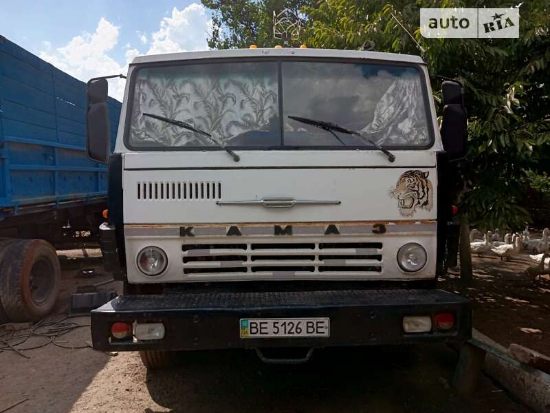 Контейнеровоз КамАЗ 53212 1988 в 