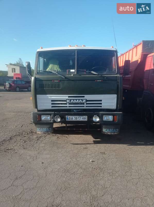 Контейнеровоз КамАЗ 53212 1990 в Новоархангельську