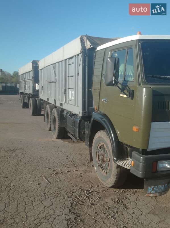 Контейнеровоз КамАЗ 53212 1990 в Новоархангельську