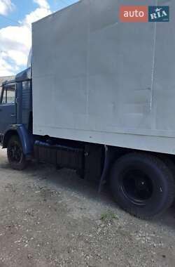 Грузовой фургон КамАЗ 53212 1992 в 