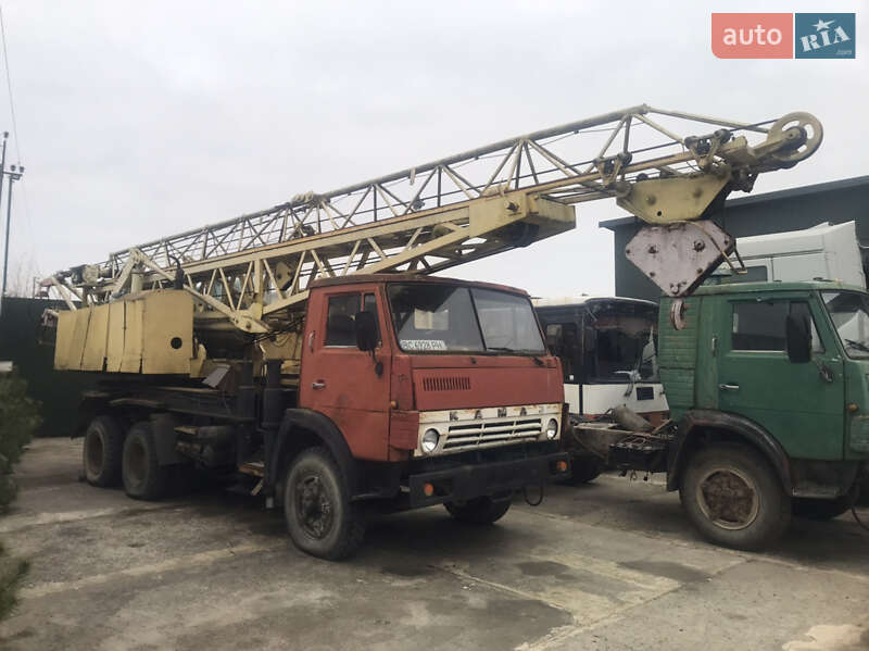 Автокран КамАЗ 53213 1990 в Львові