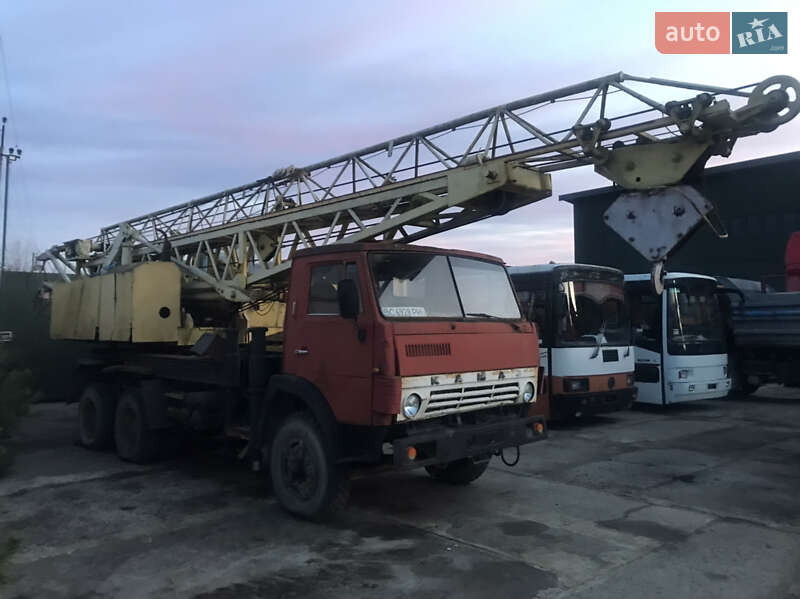 Автокран КамАЗ 53213 1990 в Львові