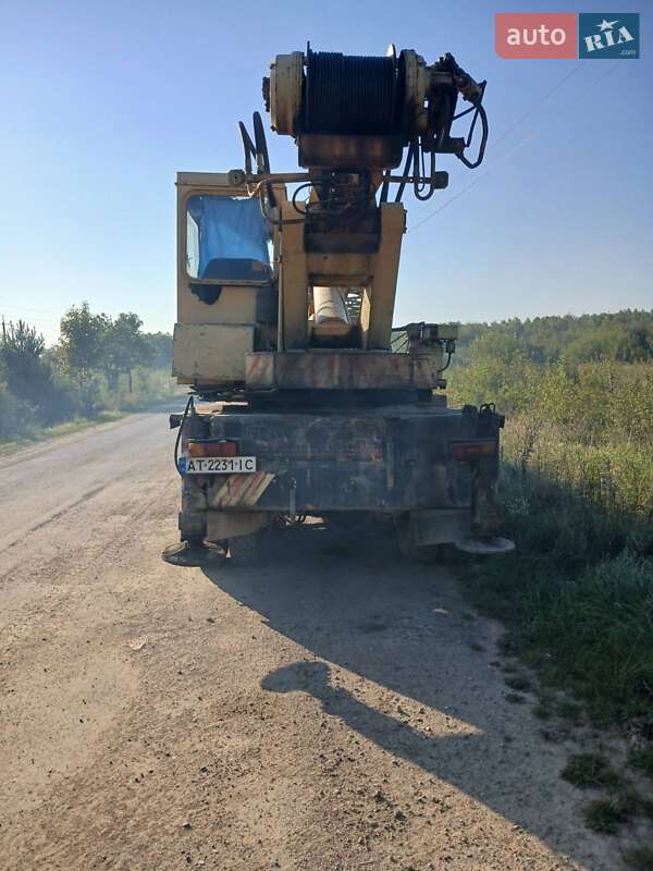 Автокран КамАЗ 53213 1990 в Калуше