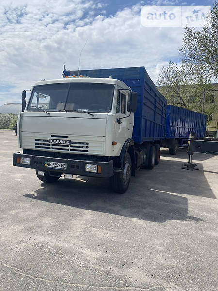 Зерновоз КамАЗ 53215 2002 в 
