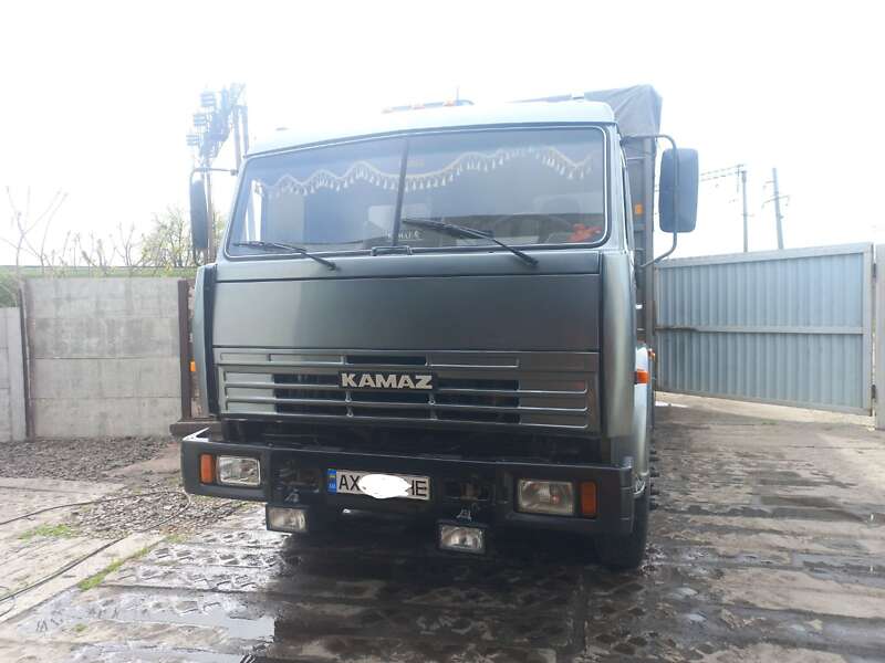Зерновоз КамАЗ 53215 2004 в Люботине