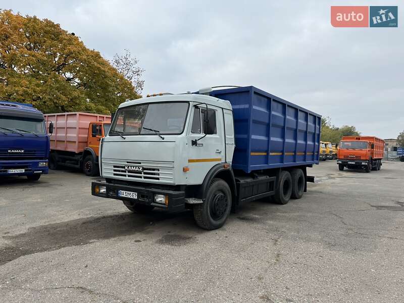 Самосвал КамАЗ 53215 2004 в Гайвороне