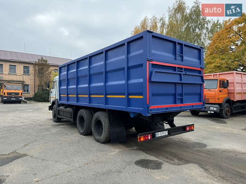 Самосвал КамАЗ 53215 2004 в Гайвороне
