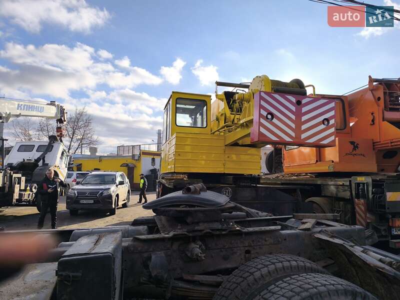 Автокран КамАЗ 53229 2004 в Житомирі