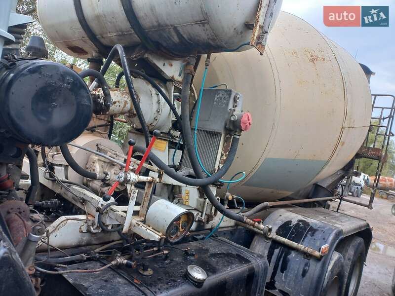 Бетономешалка (Миксер) КамАЗ 53229 2006 в Киеве